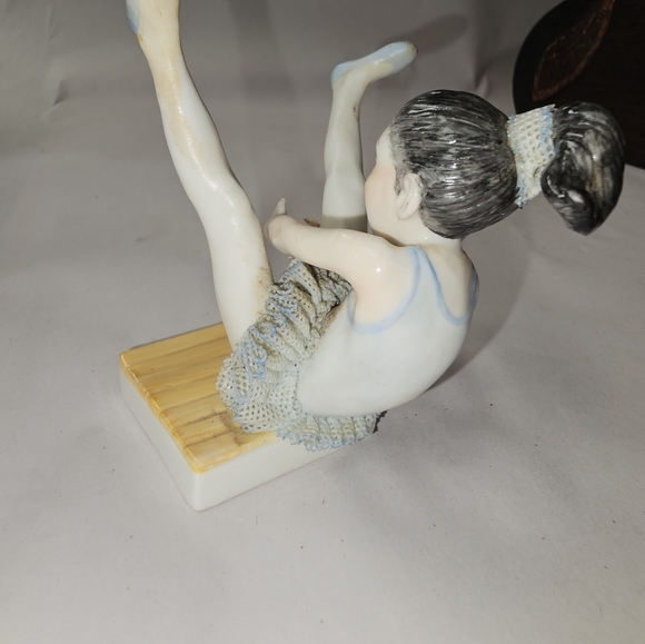 Irish dresden figurine - Picture 9 of 9